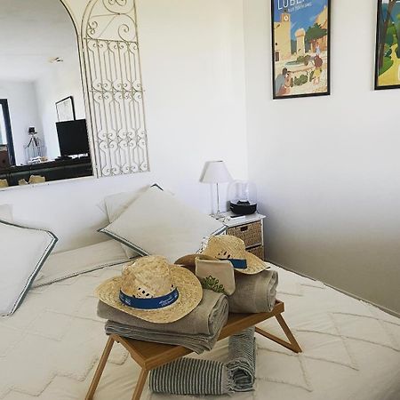 Terre Luberon Hotel Pertuis Buitenkant foto